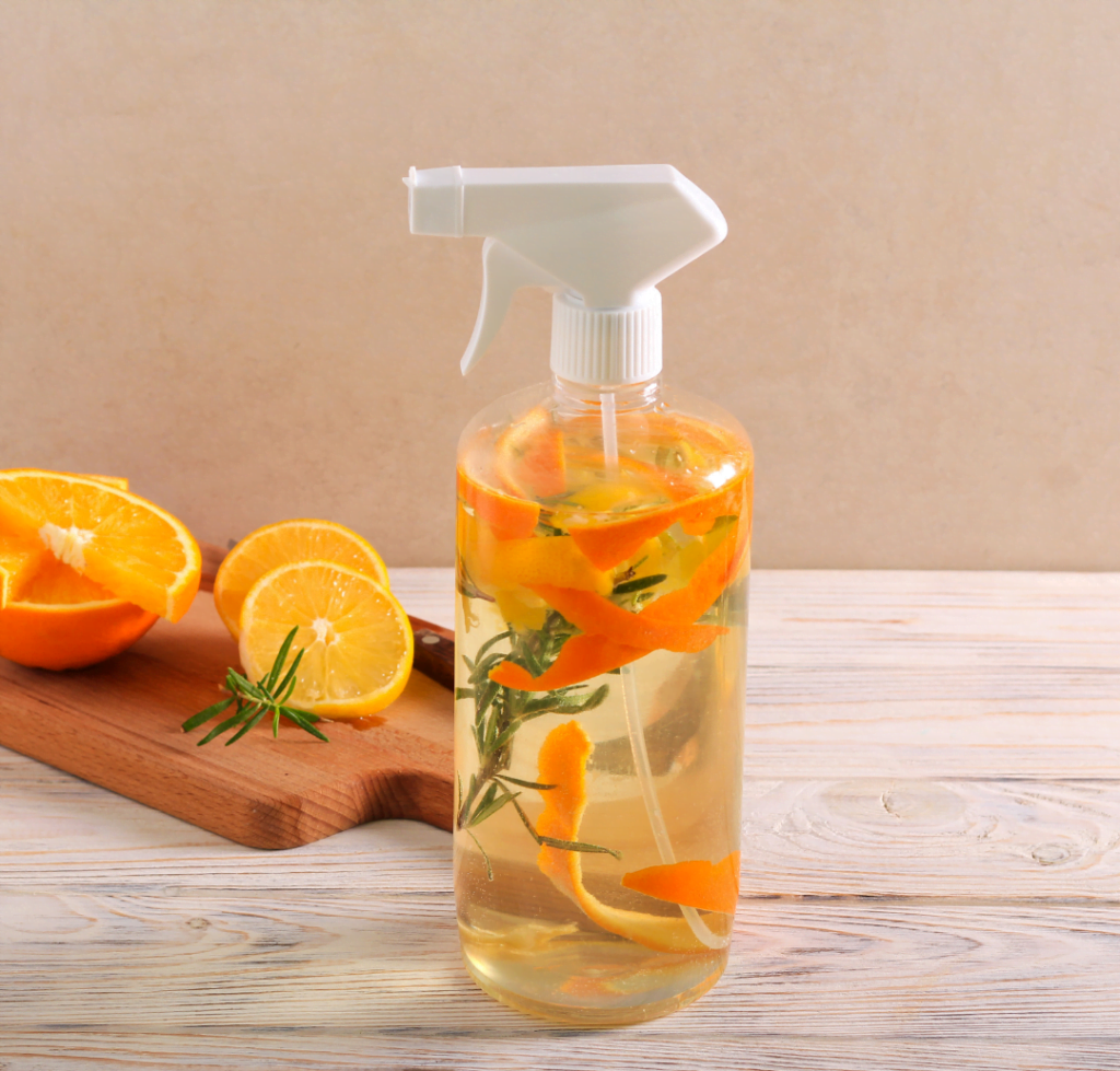 Natuurlijke schoonmaakmiddelen - allesreiniger duurzaam - poetsen - Greenzin.nl